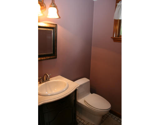 19 Parkway Road Stoneham, MA 02180 - Photo 18 of 30 Gallery Image 18
