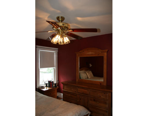 19 Parkway Road Stoneham, MA 02180 - Photo 19 of 30 Gallery Image 19