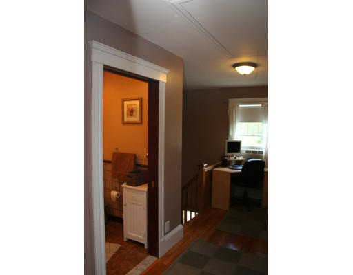19 Parkway Road Stoneham, MA 02180 - Photo 21 of 30 Gallery Image 21