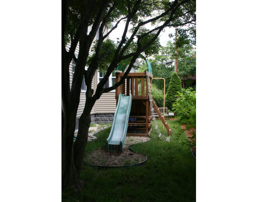 19 Parkway Road Stoneham, MA 02180 - Photo 26 of 30 Gallery Image 26
