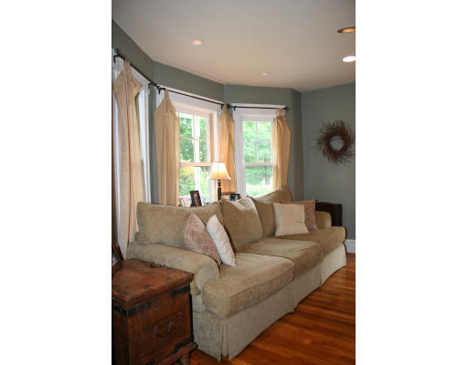 19 Parkway Road Stoneham, MA 02180 - Photo 3 of 30 Gallery Image 3