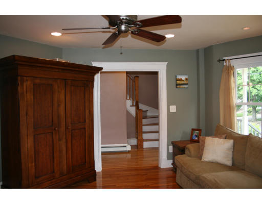 19 Parkway Road Stoneham, MA 02180 - Photo 5 of 30 Gallery Image 5