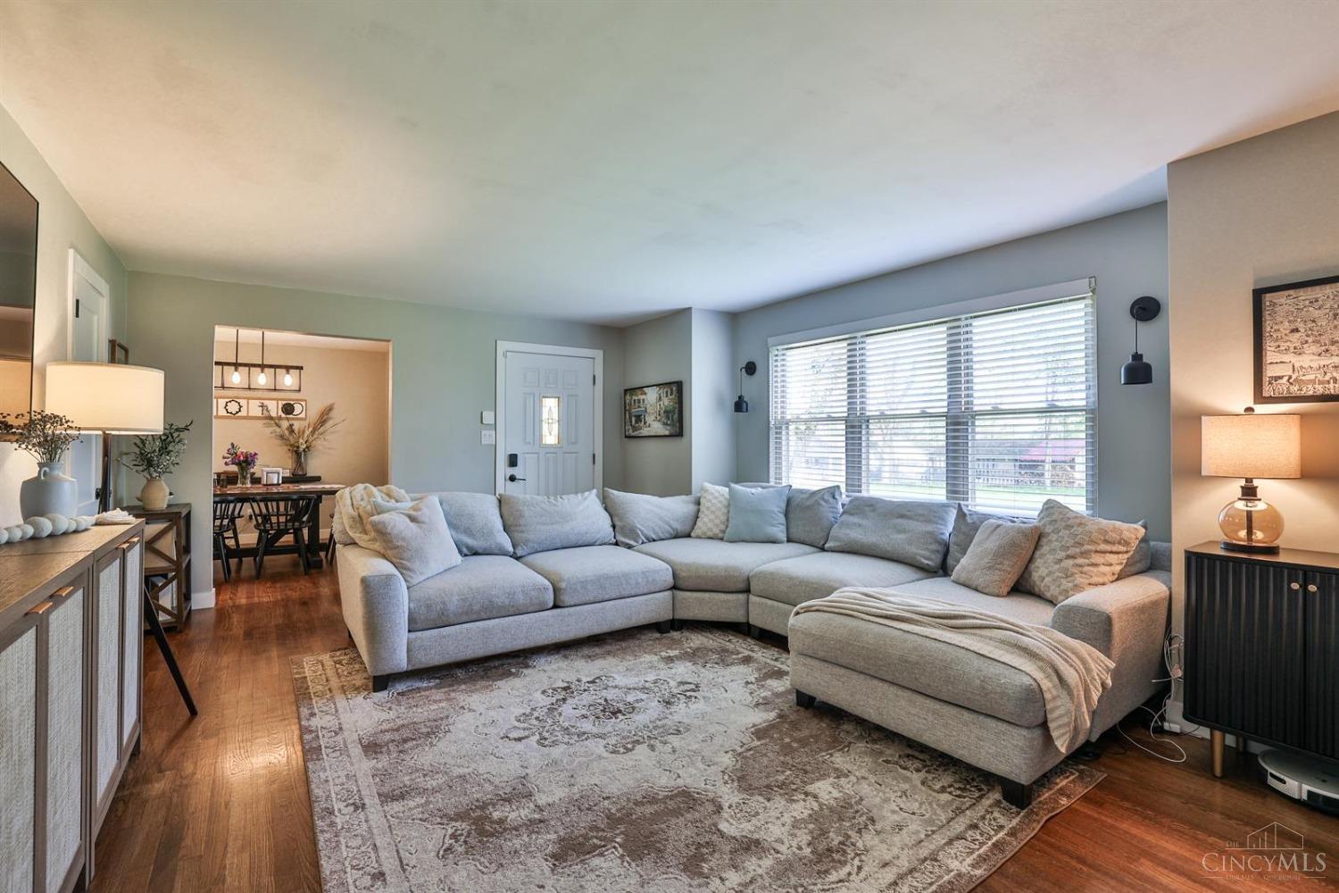 10748 Plainfield Road Sharonville, OH 45241 - Photo 6 of 28