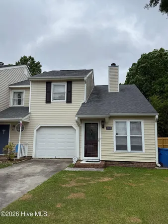 $1,250 | 307 Bracken Place, Jacksonville, NC 28540