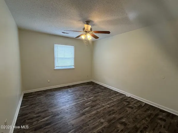 $1,250 | 307 Bracken Place, Jacksonville, NC 28540
