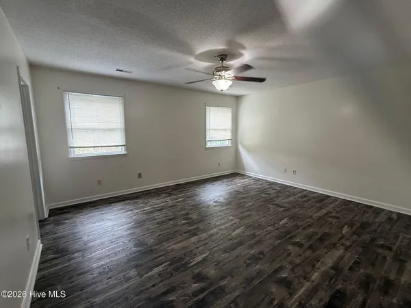 $1,250 | 307 Bracken Place, Jacksonville, NC 28540