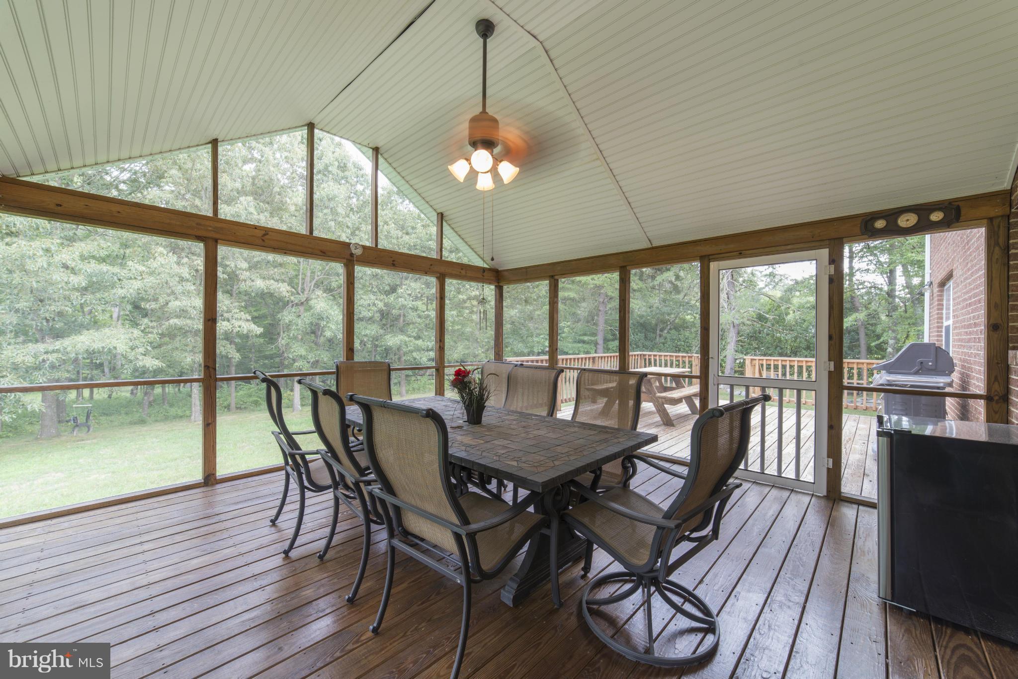 11516 Tippett Road Clinton, MD 20735 - Photo 2 of 30 Exterior (Rear)