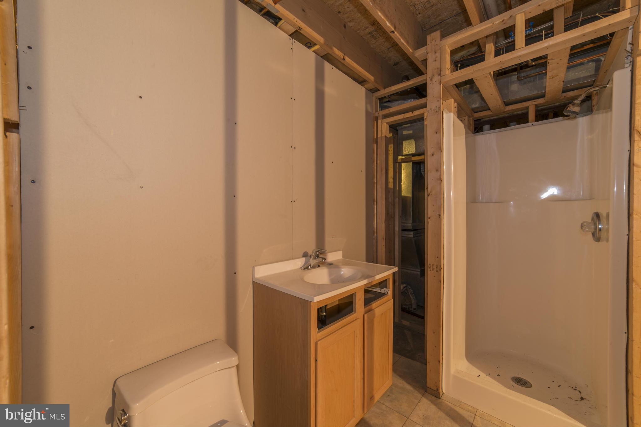 11516 Tippett Road Clinton, MD 20735 - Photo 27 of 30 Bath