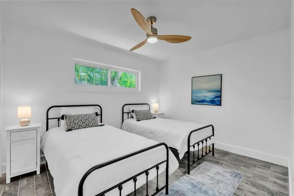 $2,200,000 | 155 Crescent Drive, Anna Maria, FL 34216