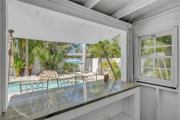 $2,200,000 | 155 Crescent Drive, Anna Maria, FL 34216