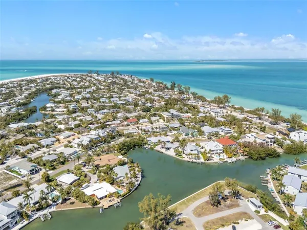 $2,200,000 | 155 Crescent Drive, Anna Maria, FL 34216