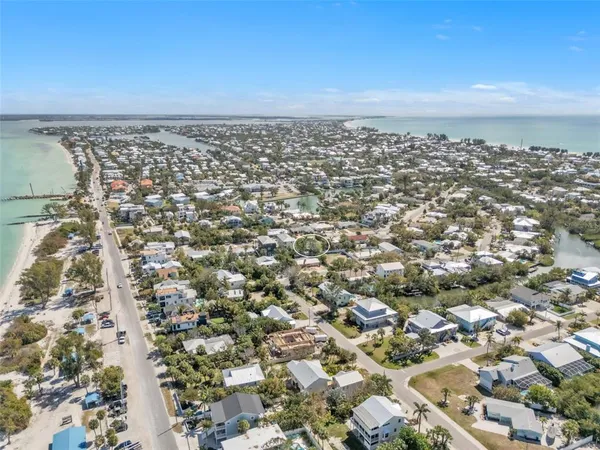 $2,200,000 | 155 Crescent Drive, Anna Maria, FL 34216