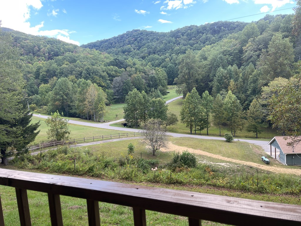 5125 Boiling Springs Road Murphy, NC 28906 - Photo 9 of 24