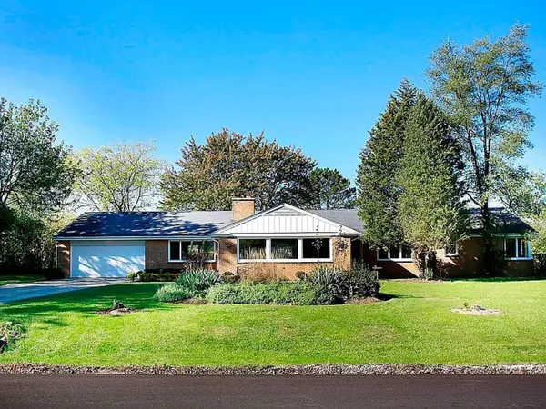 $4,500 | 3336 Overland Pass, Northbrook, IL 60062