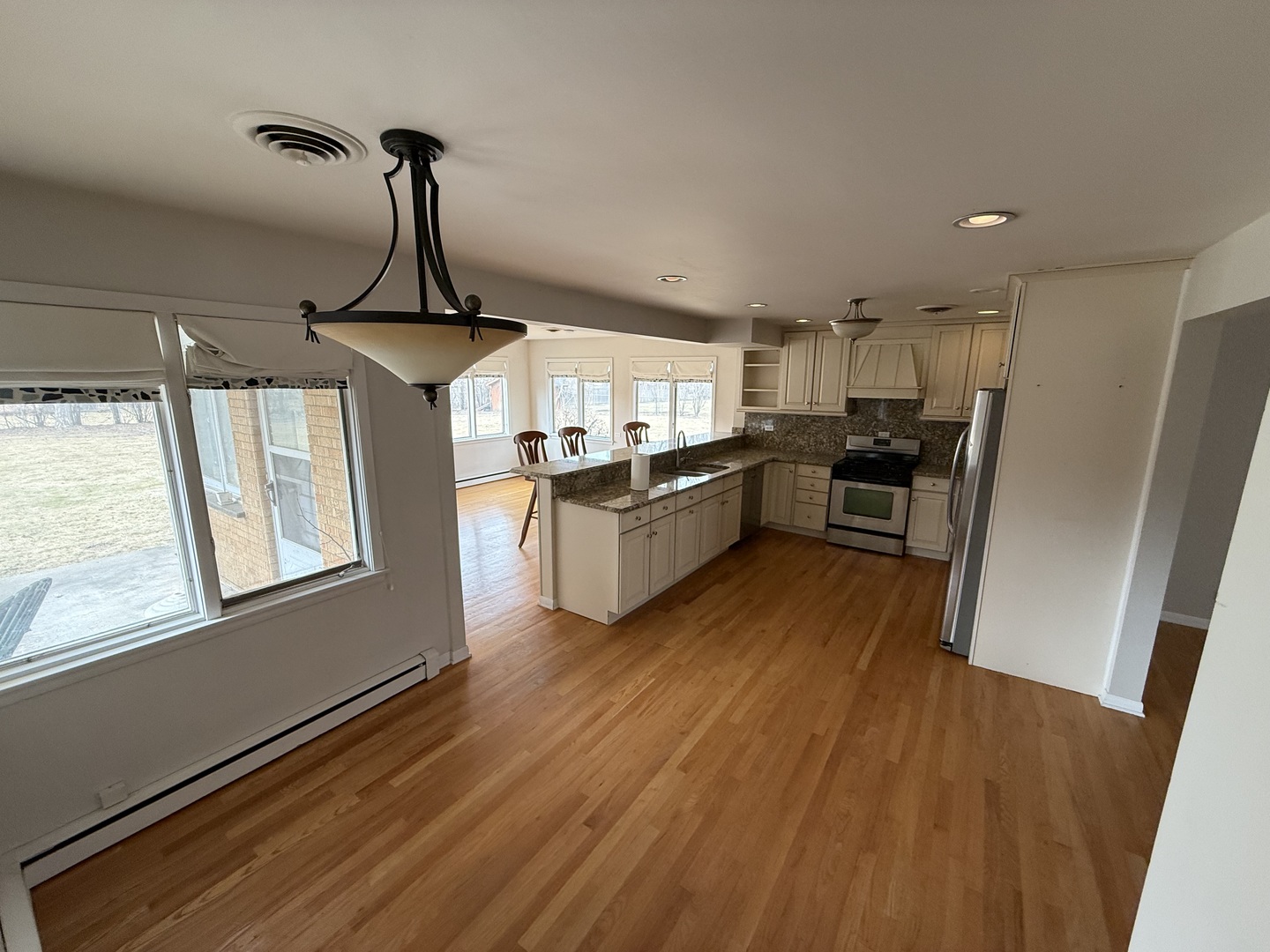 3336 Overland Pass Northbrook, IL 60062 - Photo 12 of 33