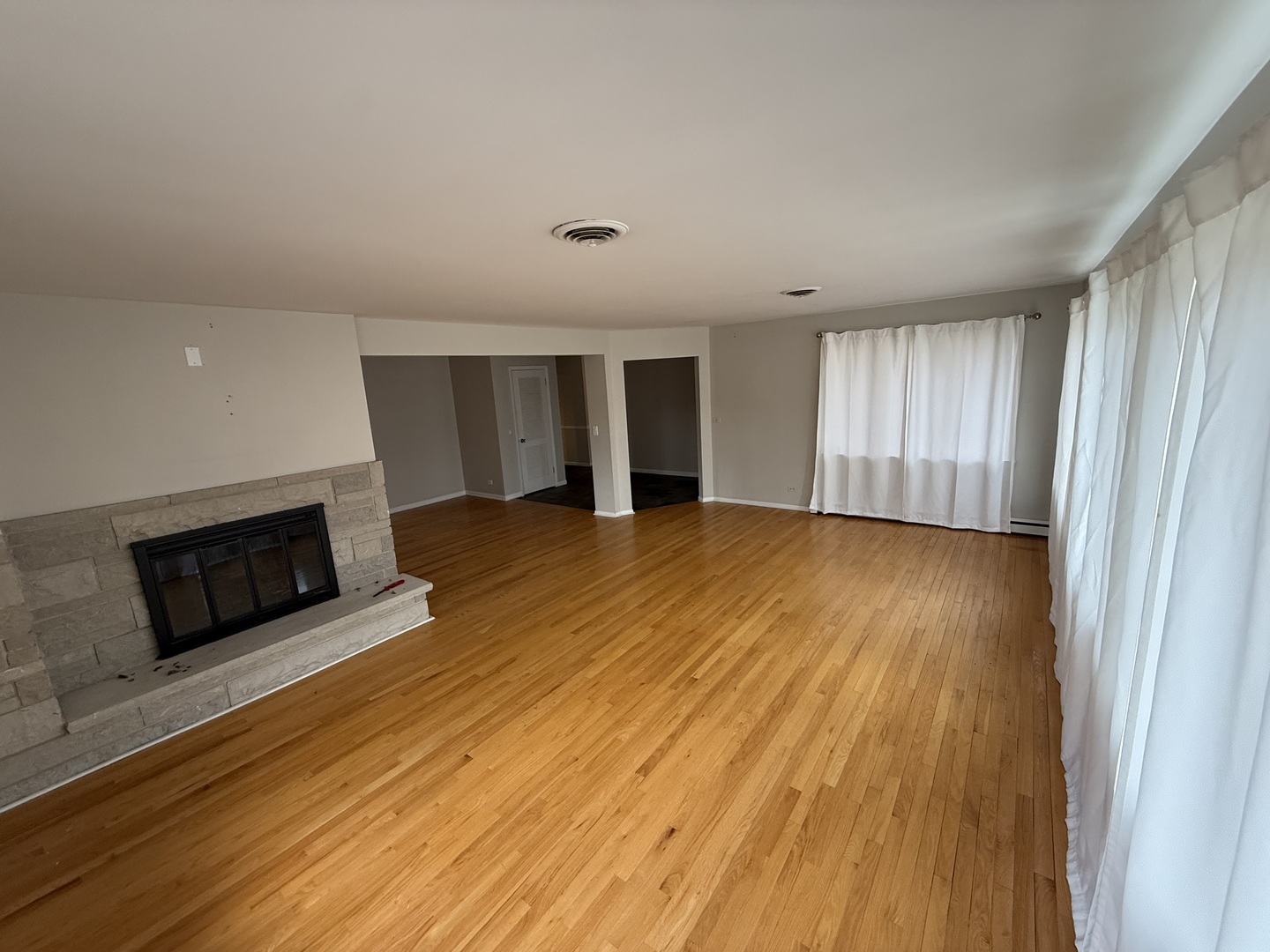 3336 Overland Pass Northbrook, IL 60062 - Photo 5 of 33