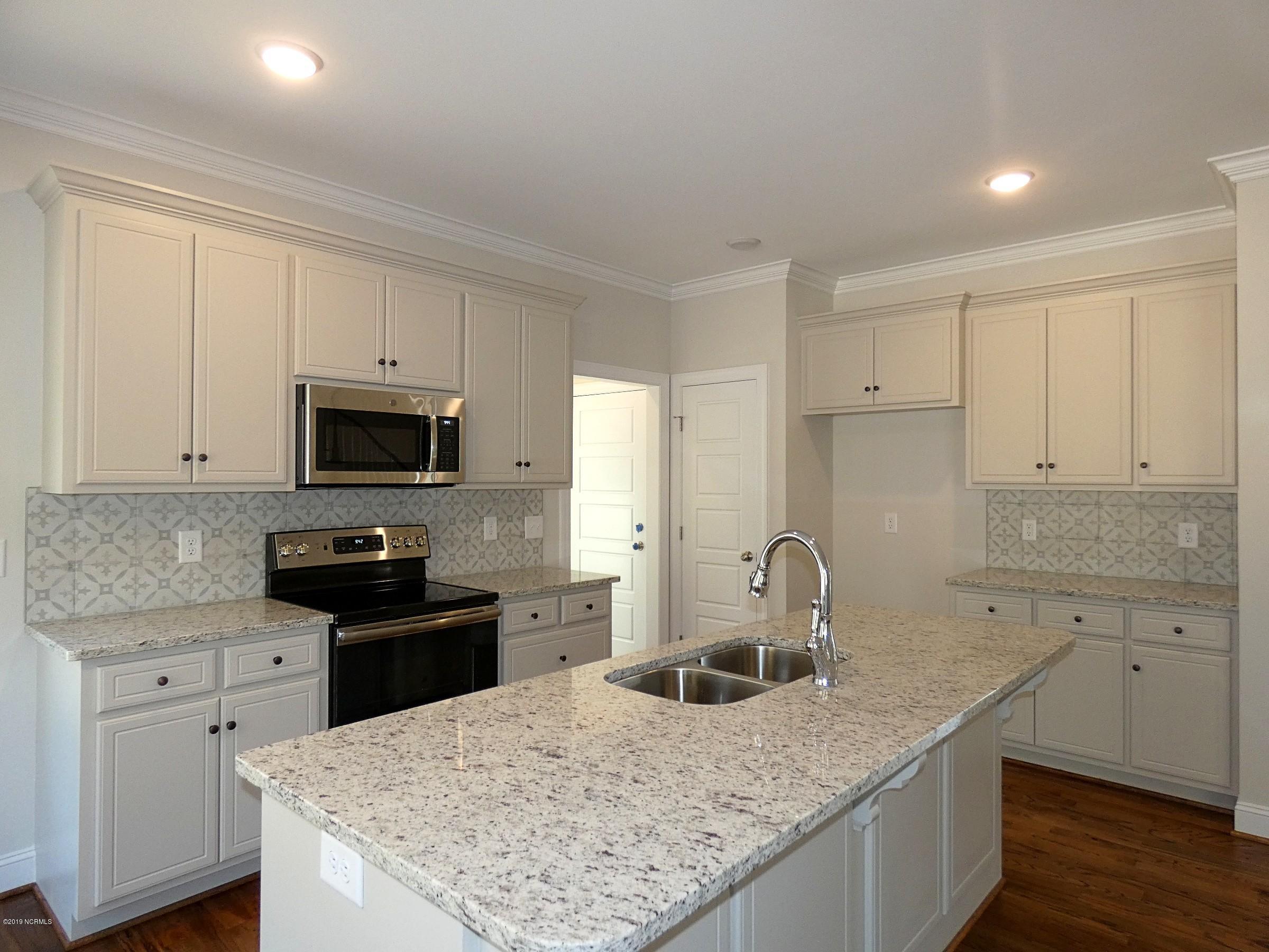 7004 Bitterroot Road Rocky Mount, NC 27803 - Photo 4 of 27 Kitchen (3)