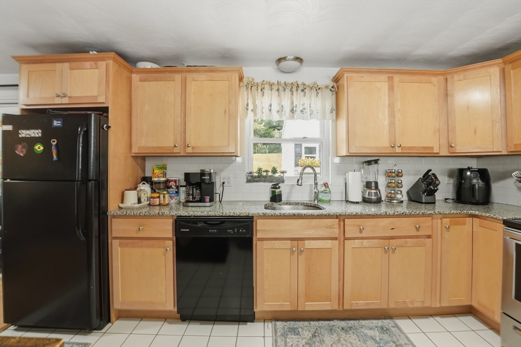4 Edith Road Framingham, MA 01701 - Photo 8 of 26