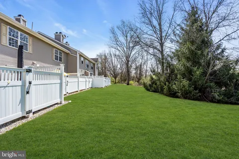 $319,000 | 189 Shrewsbury Court, Pennington, NJ 08534