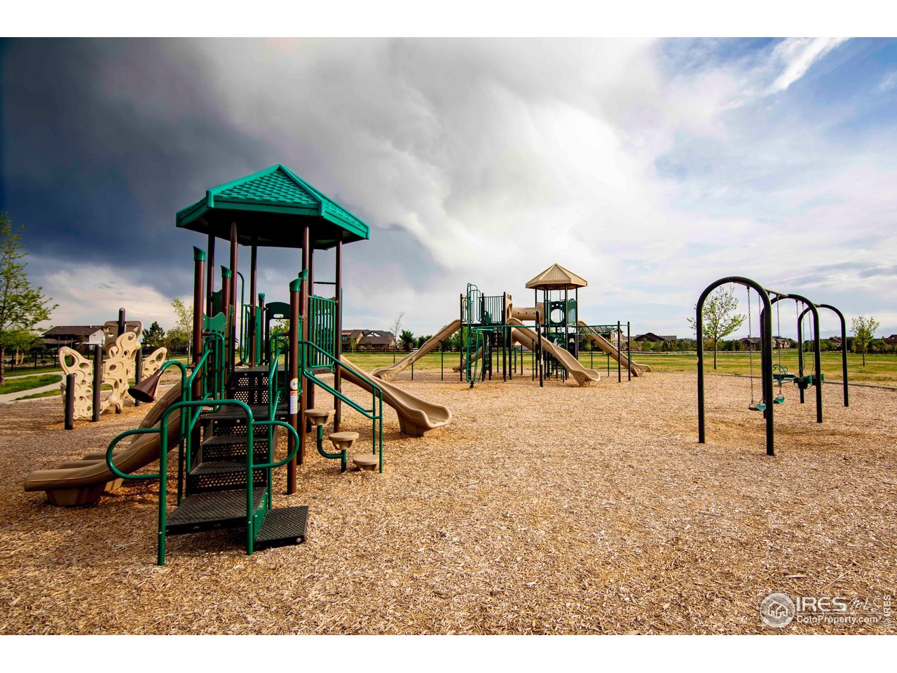 7086 Thunderview Drive Timnath, CO 80547 - Photo 38 of 38 a living room with furniture