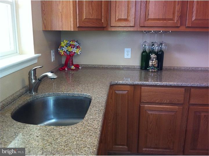 414 Holly Road Yeadon, PA 19050 - Photo 6 of 23