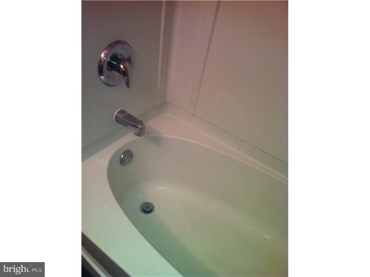 414 Holly Road Yeadon, PA 19050 - Photo 10 of 23