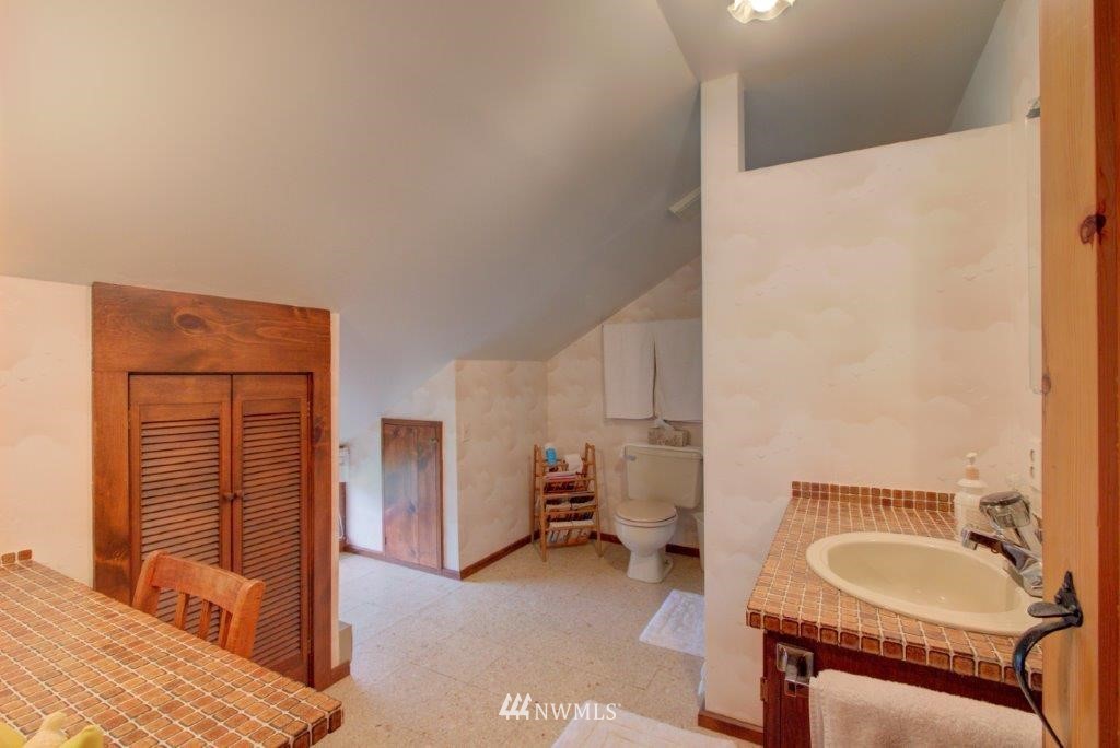 1401 West Beeville Loop Road Matlock, WA 98560 - Photo 16 of 24 Gallery Image 16
