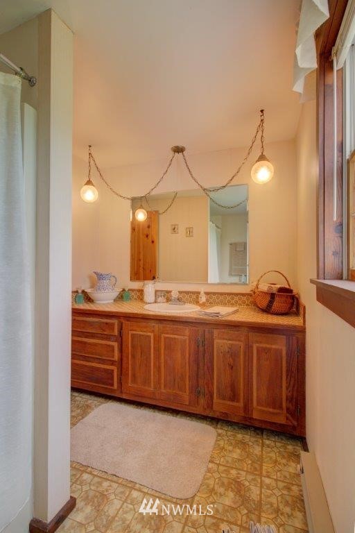 1401 West Beeville Loop Road Matlock, WA 98560 - Photo 5 of 24 Gallery Image 5