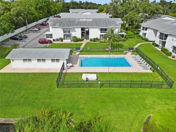 $122,000 | 1550 11th Street Northeast, Unit F2, Winter Haven, FL 33881