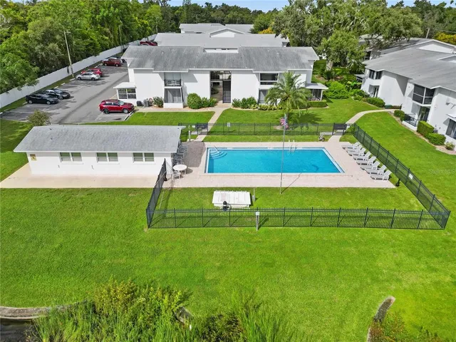 $128,900 | 1550 11th Street Northeast, Unit F2, Winter Haven, FL 33881