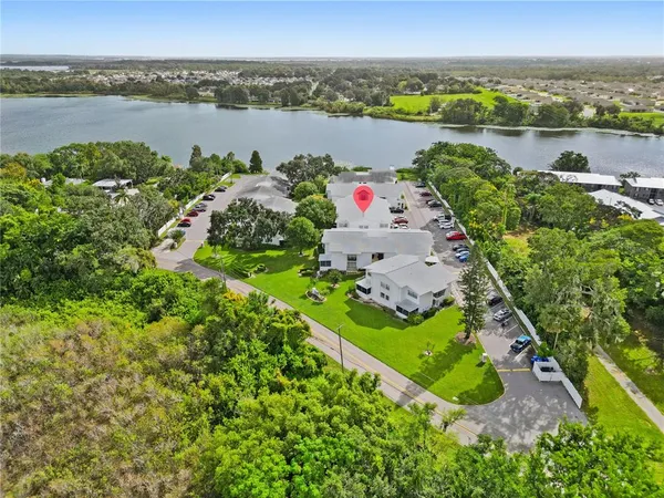 $122,000 | 1550 11th Street Northeast, Unit F2, Winter Haven, FL 33881