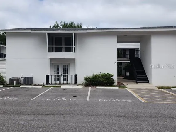 $122,000 | 1550 11th Street Northeast, Unit F2, Winter Haven, FL 33881