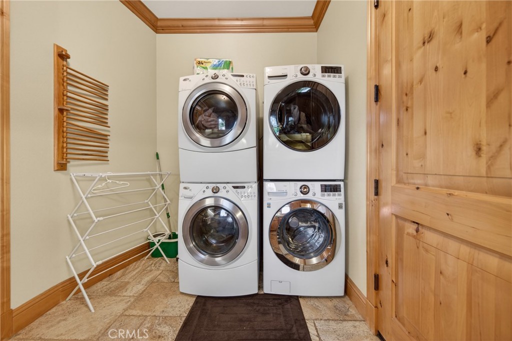 25 Horizon Point Court Chico, CA 95928 - Photo 37 of 63 Laundry