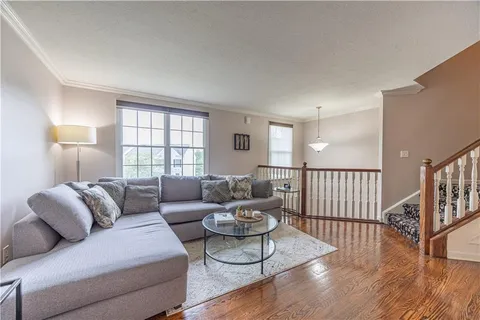 $309,000 | 101 Castle View Drive, McKees Rocks, PA 15136