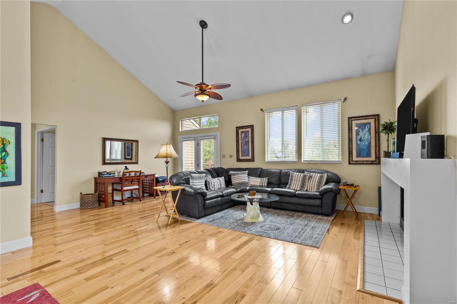 1858 Ridgeview Cir Drive Ballwin, MO 63021 - Photo 10 of 27 Gallery Image 10