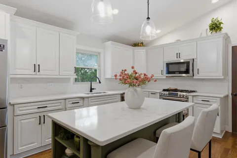 $1,100,000 | 7939 Hooten Hows Road, Nashville, TN 37221