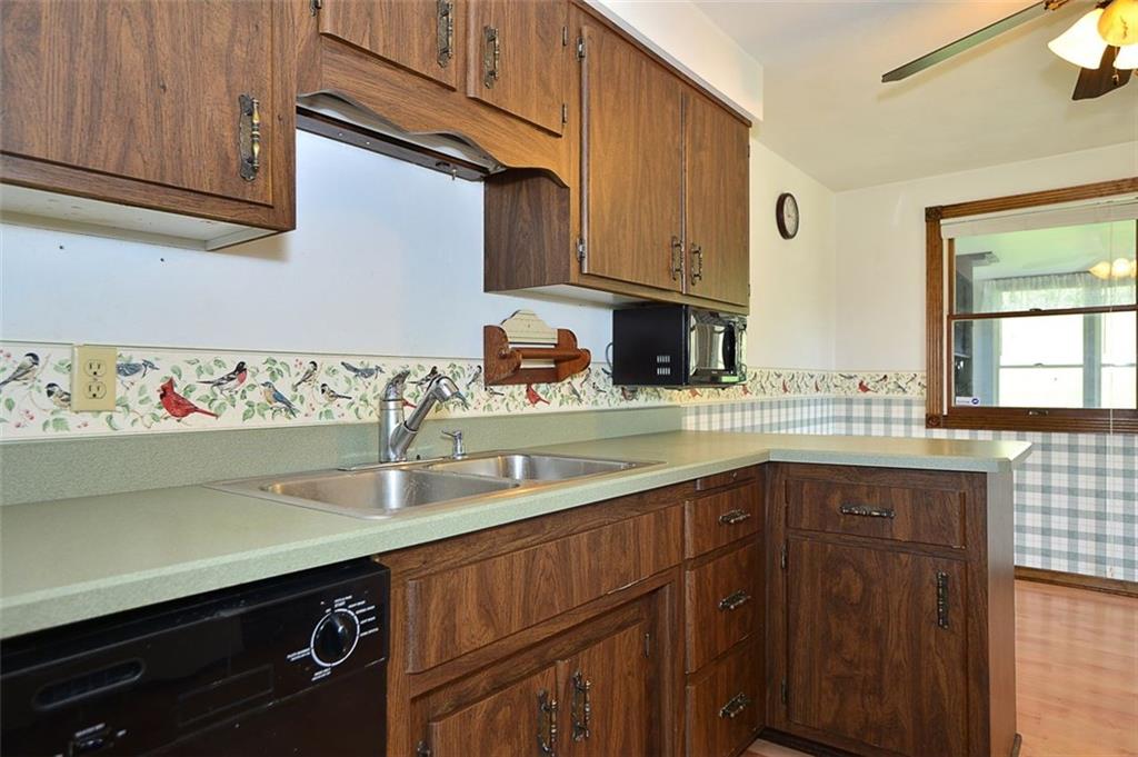 34 Loffert Road McDonald, PA 15057 - Photo 8 of 25 Gallery Image 8