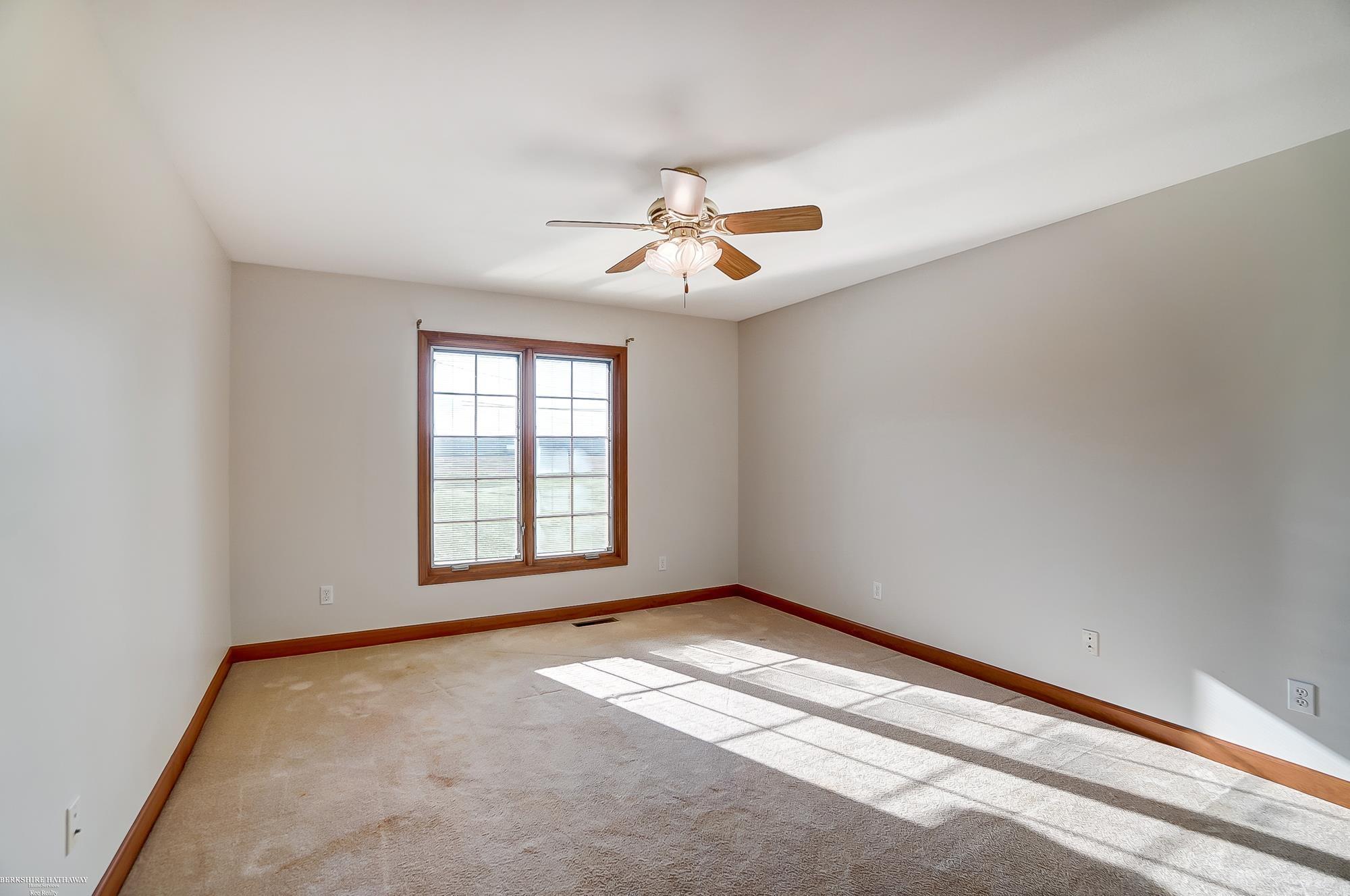 3371 Vivian Road Monroe, MI 48162 - Photo 27 of 57 50119208-26.JPG