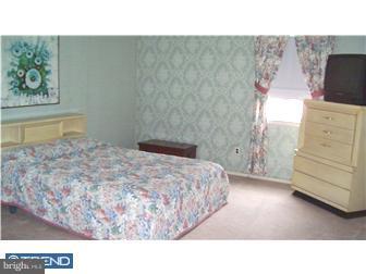 424 Mark Place Philadelphia, PA 19115 - Photo 7 of 9 Bedroom - Main
