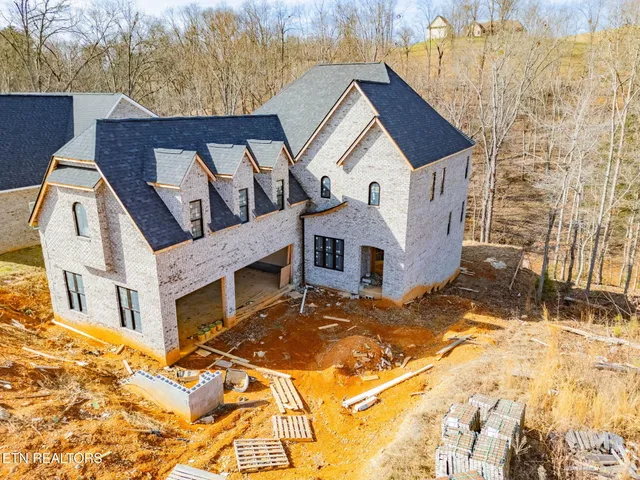 $795,000 | 3087 Bridgewater Boulevard, Morristown, TN 37814