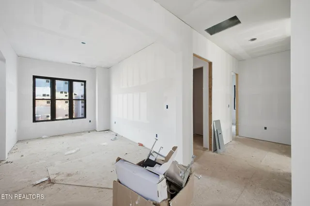 $795,000 | 3087 Bridgewater Boulevard, Morristown, TN 37814