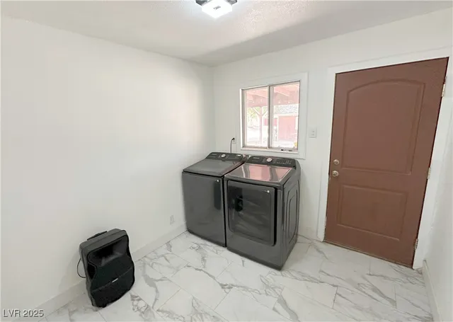 $799,900 | 2025 Whipple Avenue, Logandale, NV 89021