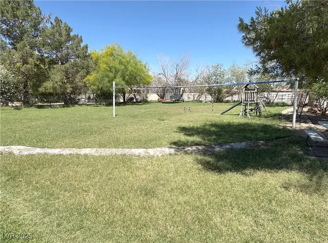 $799,900 | 2025 Whipple Avenue, Logandale, NV 89021