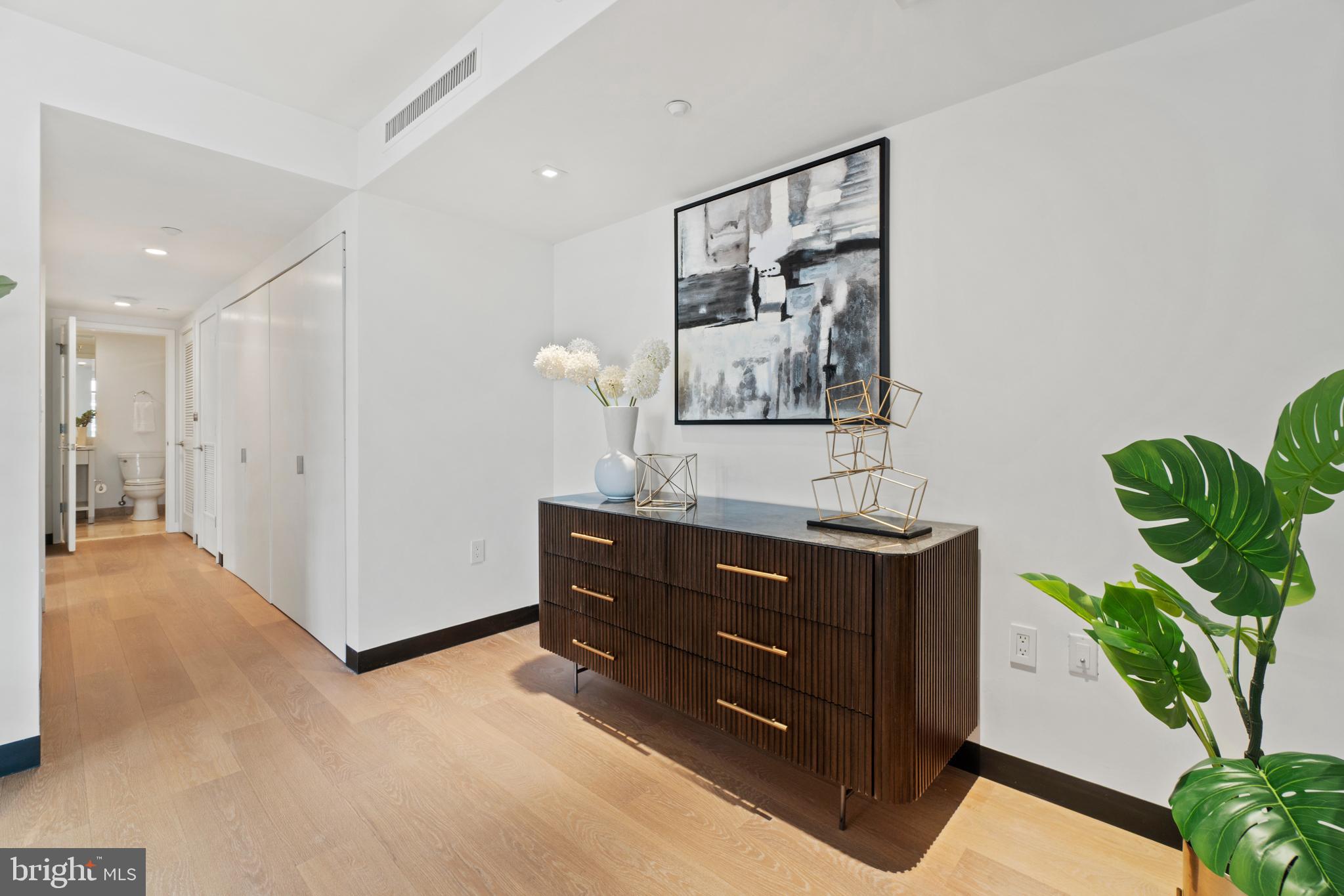 912 F Street Northwest, Unit 905 Washington, DC 20004 - Photo 30 of 54