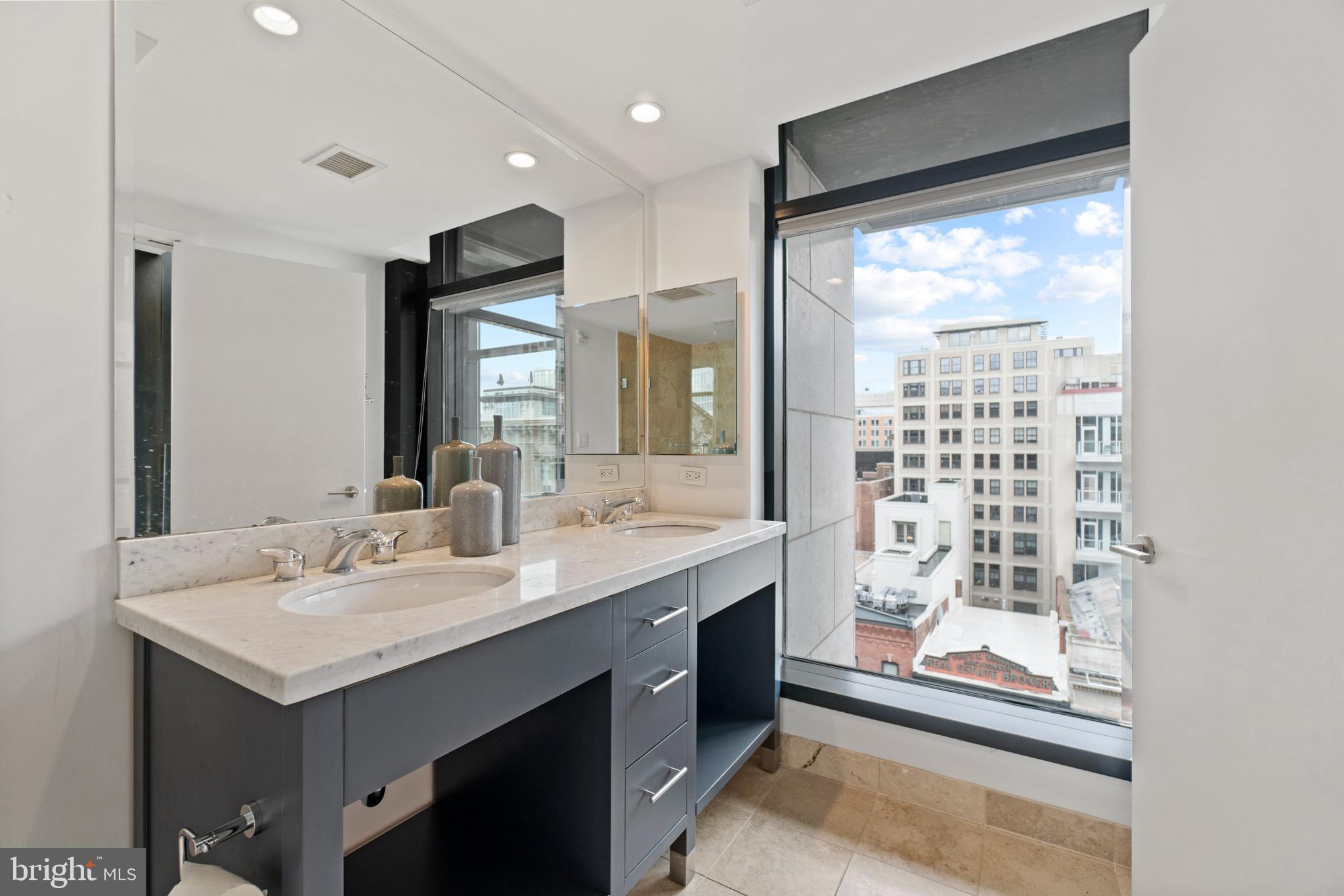 912 F Street Northwest, Unit 905 Washington, DC 20004 - Photo 35 of 54