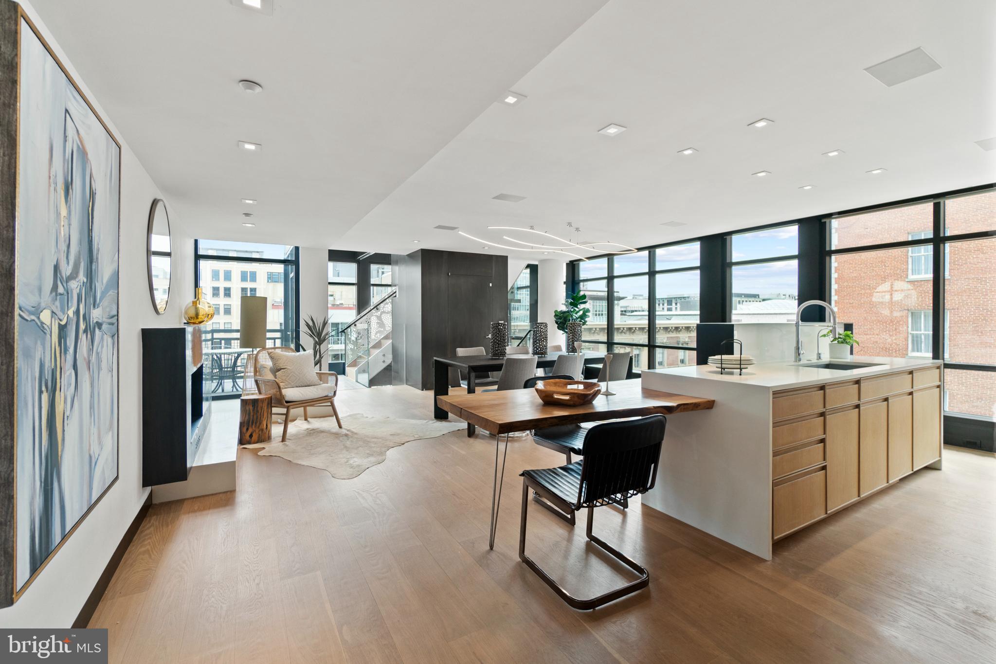 912 F Street Northwest, Unit 905 Washington, DC 20004 - Photo 4 of 54
