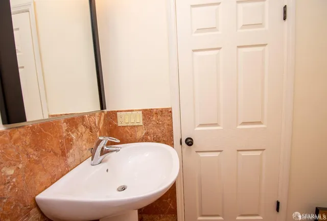 $5,625 | 1445 Lombard Street, San Francisco, CA 94123