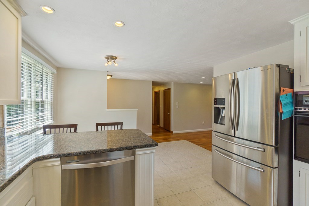 290 River Road Tewksbury, MA 01876 - Photo 7 of 40 Gallery Image 7