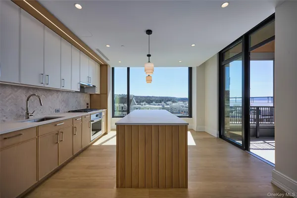 $3,499,000 | 4 Lighthouse Landing, Unit 424, Sleepy Hollow, NY 10591