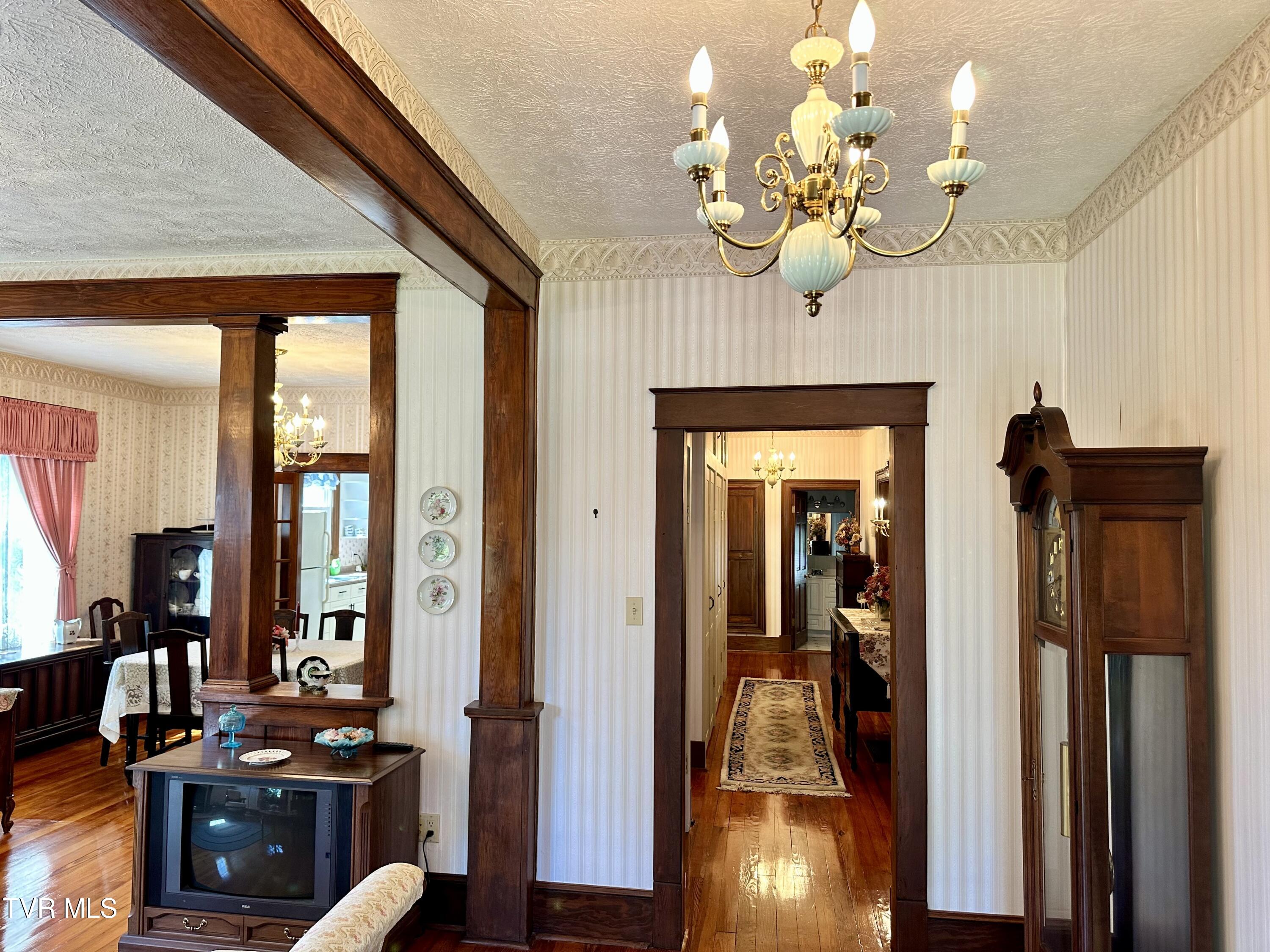 1220 Columbia Road Bristol, TN 37620 - Photo 30 of 44 IMG_6041